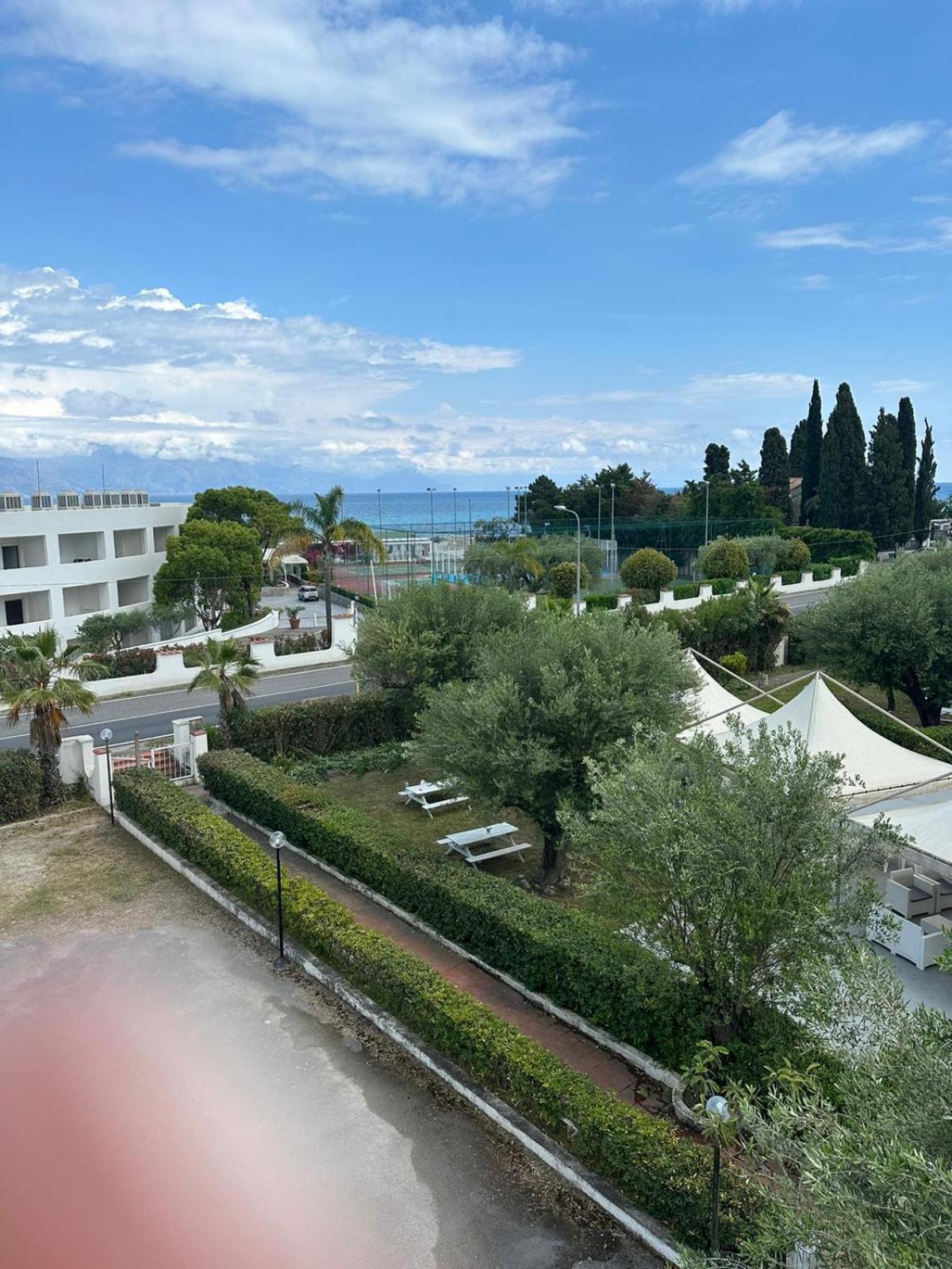 Residence Li Cylentos Hotel Il Villaggio Policastro Scario A 2 Passi Dal Mare Поликастро-Буссентино Экстерьер фото