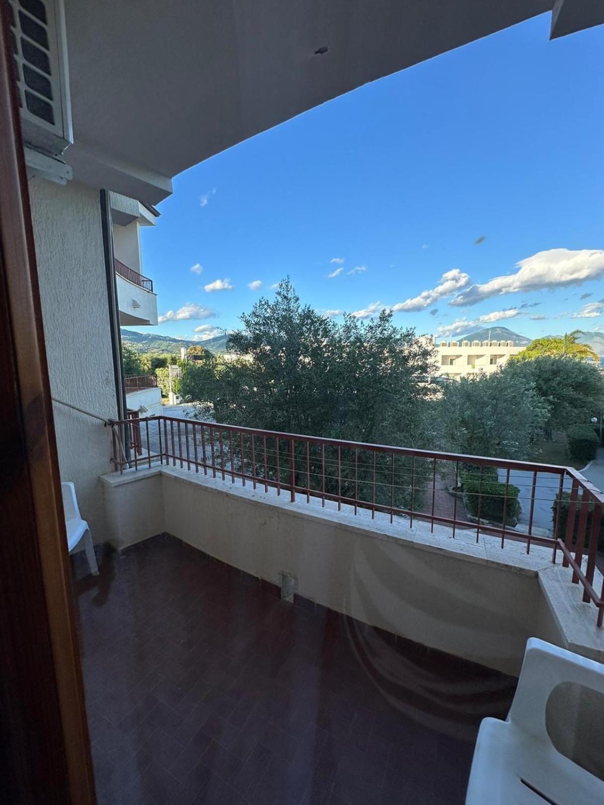 Residence Li Cylentos Hotel Il Villaggio Policastro Scario A 2 Passi Dal Mare Поликастро-Буссентино Экстерьер фото