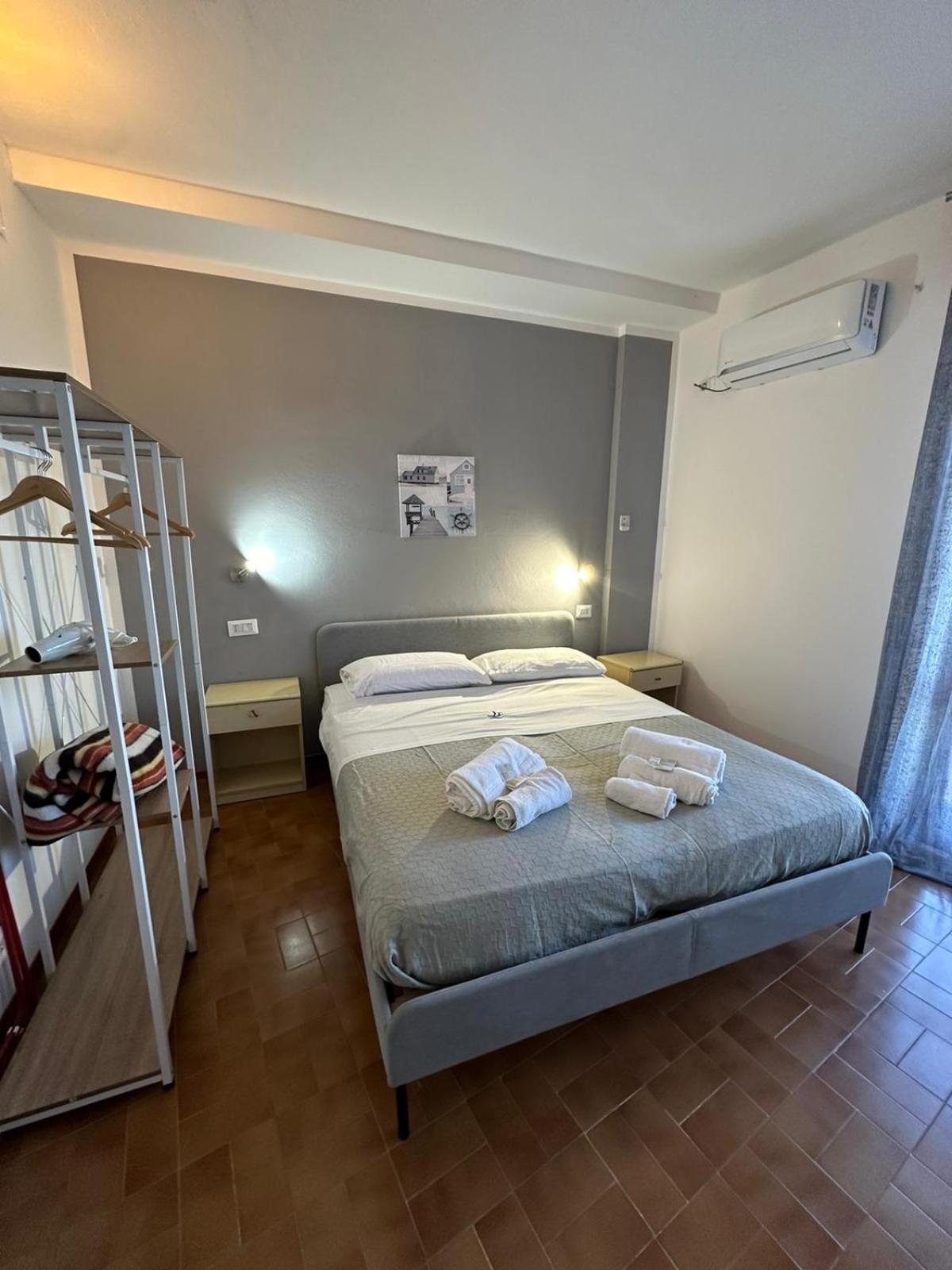 Residence Li Cylentos Hotel Il Villaggio Policastro Scario A 2 Passi Dal Mare Поликастро-Буссентино Экстерьер фото